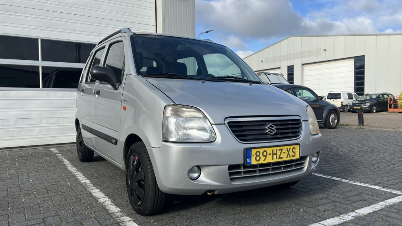 Foto van Suzuki Wagon R