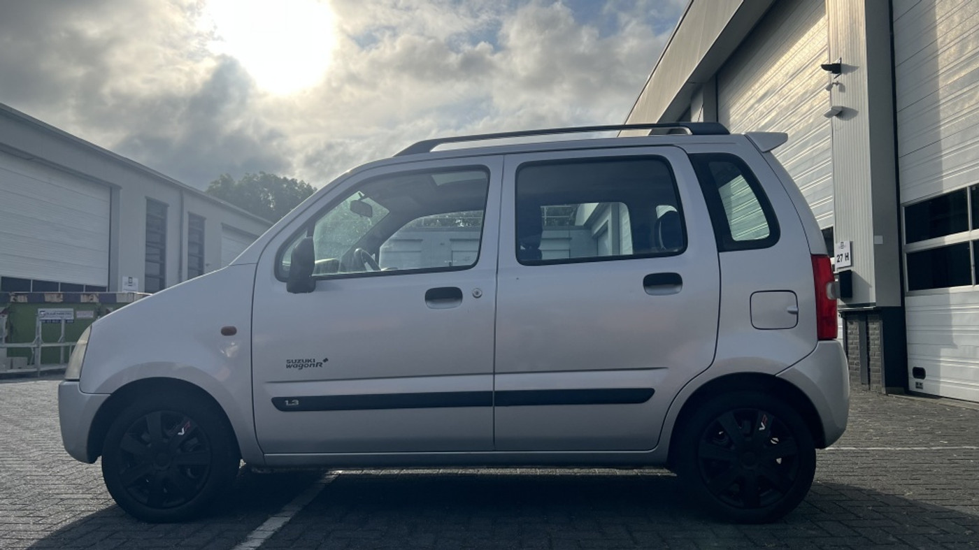 Foto van Suzuki Wagon R