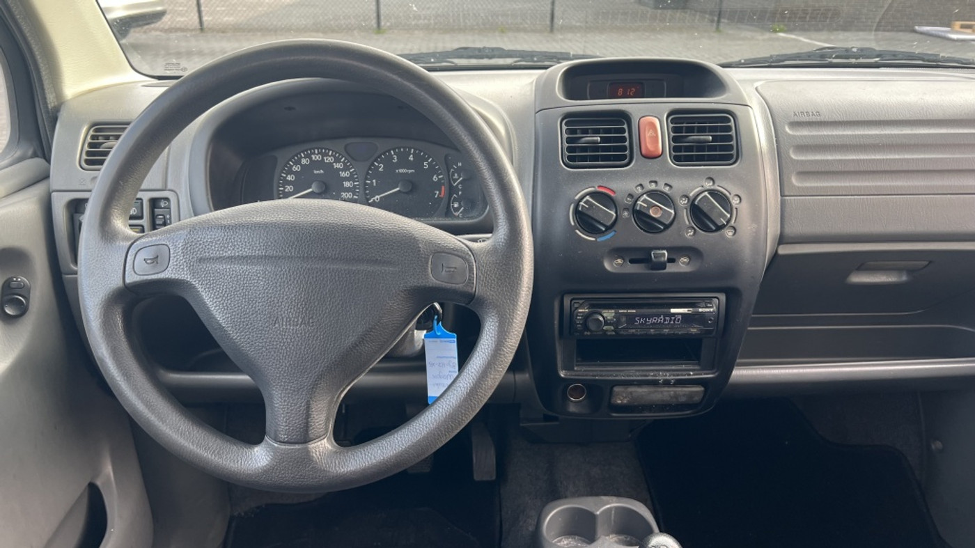 Foto van Suzuki Wagon R