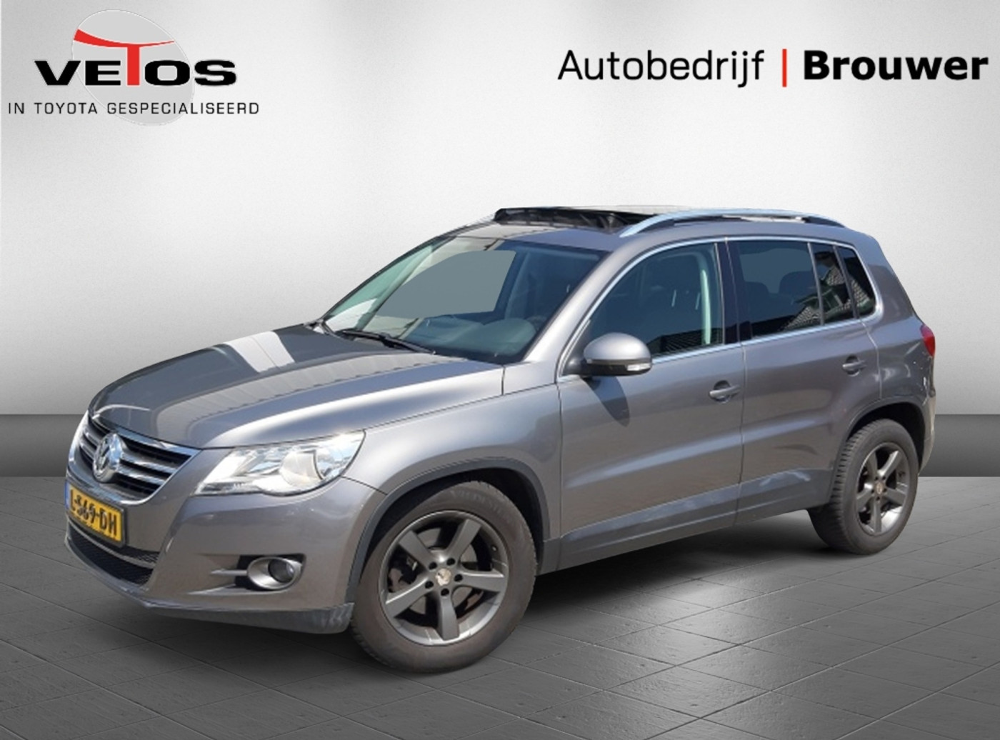 Volkswagen Tiguan 2.0 TSI Sport&St.4M Automaat 2011 - voorkant