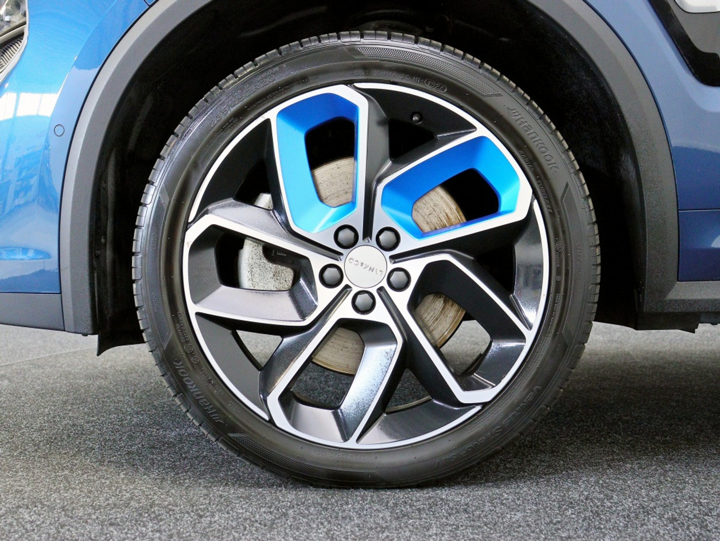 Foto van Lynk&co LYNK & Co 01