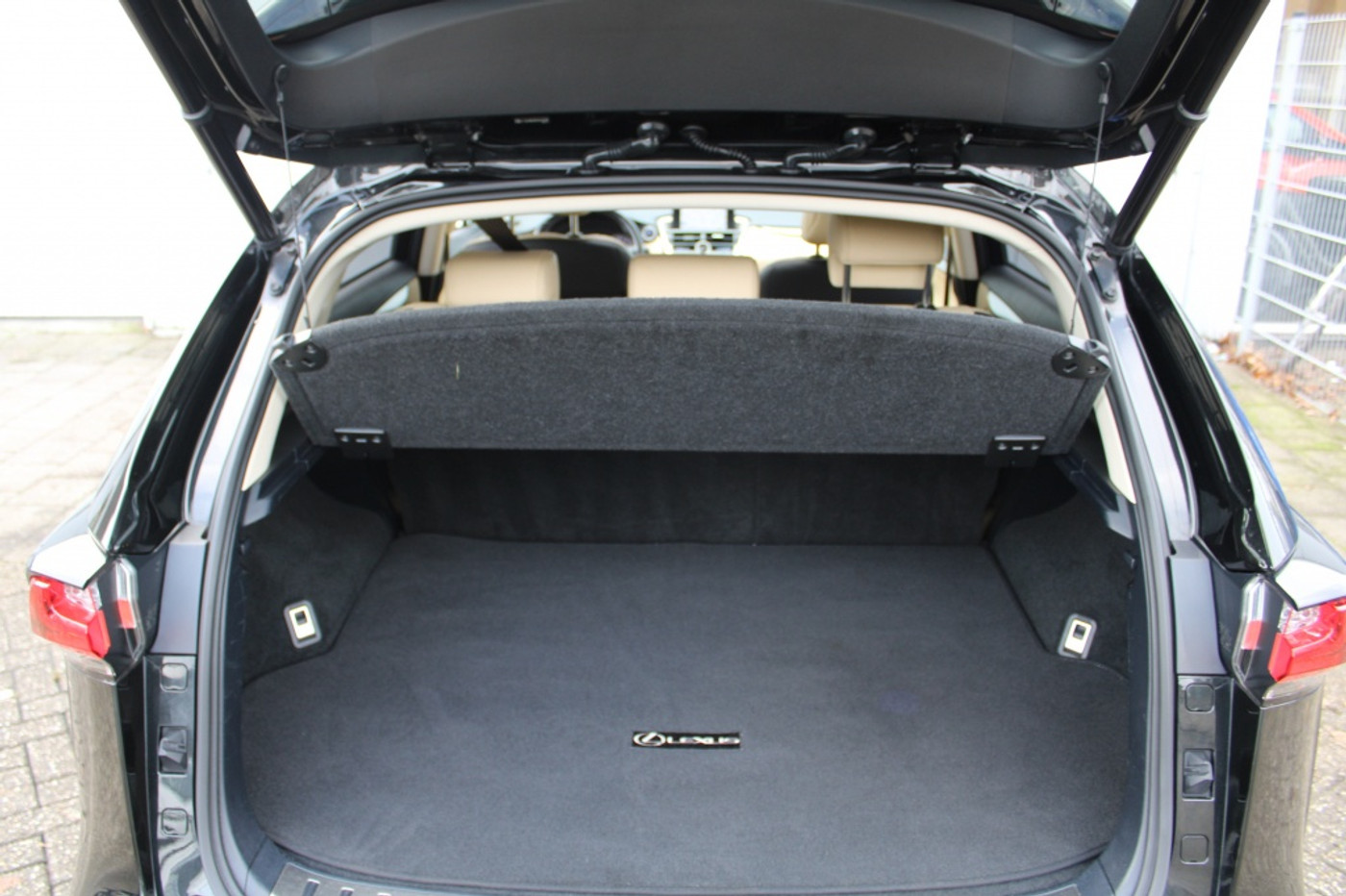 Foto van Lexus Lexus Nx300h
