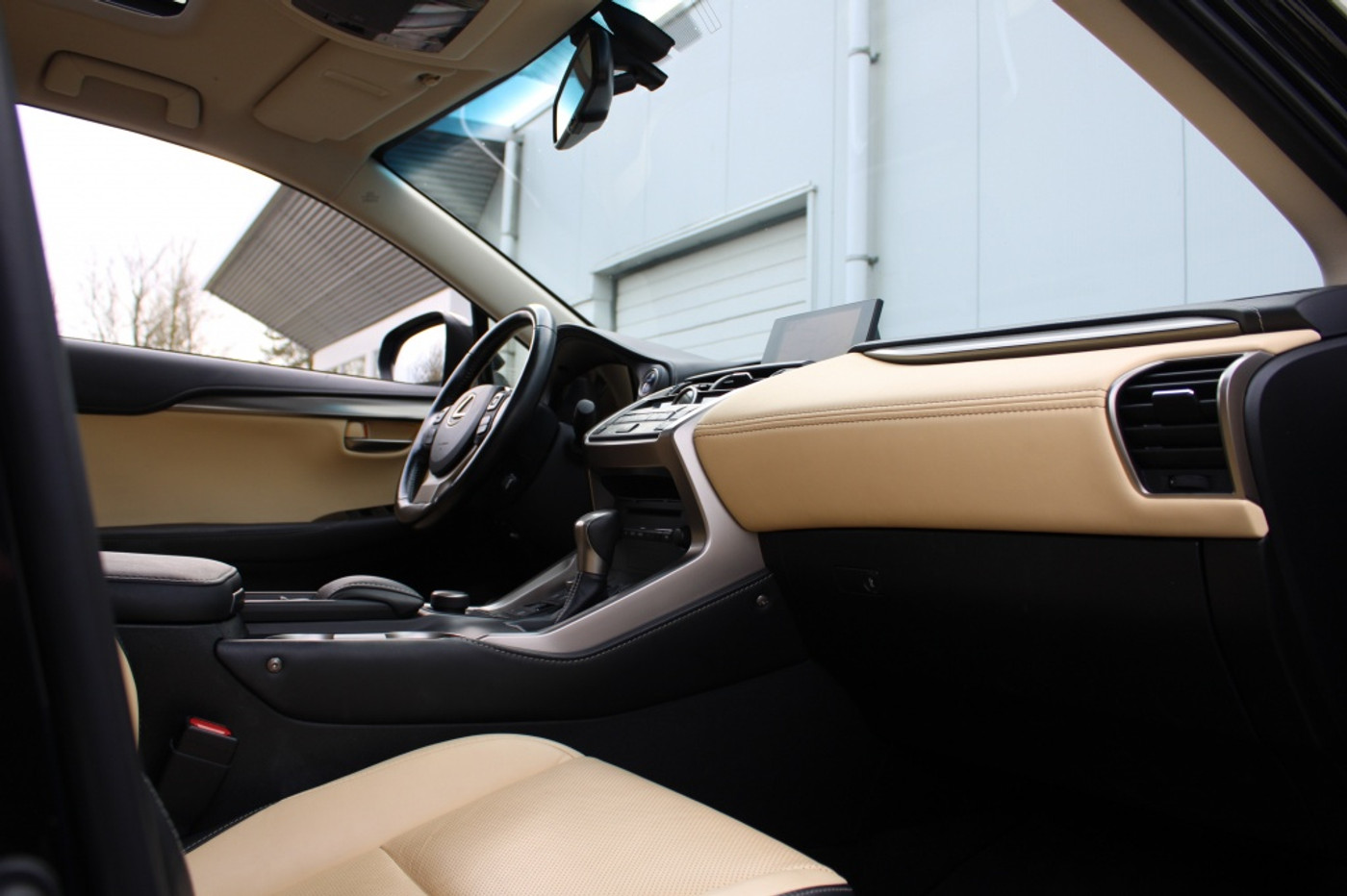 Foto van Lexus Lexus Nx300h