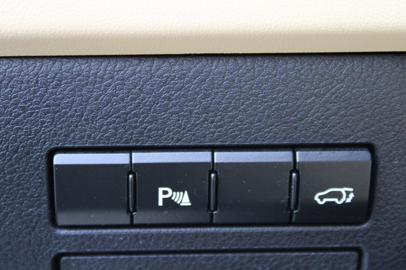 Foto van Lexus Lexus Nx300h