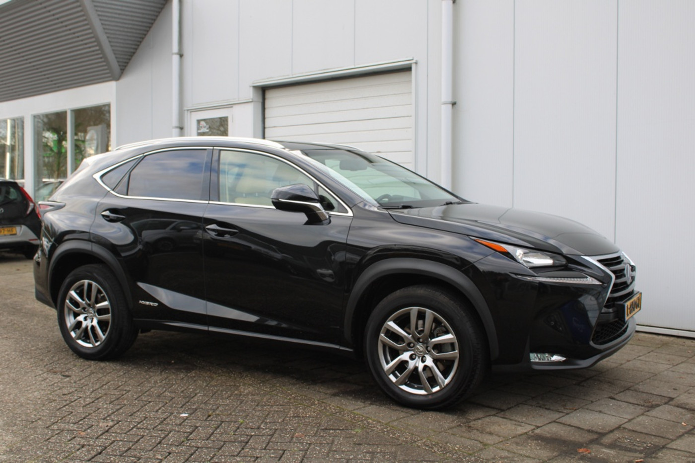 Foto van Lexus Lexus Nx300h