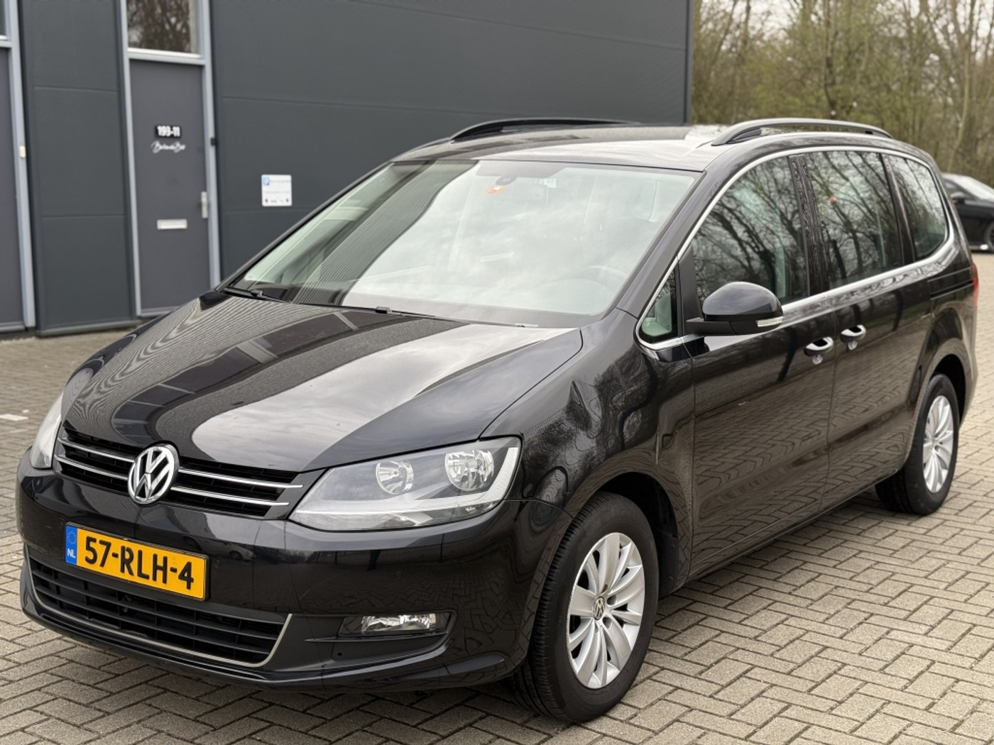 Volkswagen Sharan 1.4 TSI Comfortl. 7p | Elek Pakket | CLIMA | CRUISE | CV | ELEK 2011 - voorkant