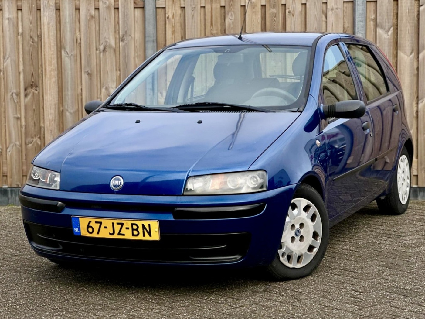 Fiat Fiat Punto 1.2 ELX |Airco |Stuurbkr |Nieuwe APK |NAP 2002 - voorkant