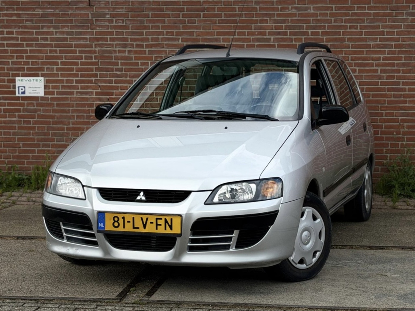 Mitsubishi Space Star 1.6 Family |Airco |Nieuwe APK |NAP |Lage Km 2003 - voorkant