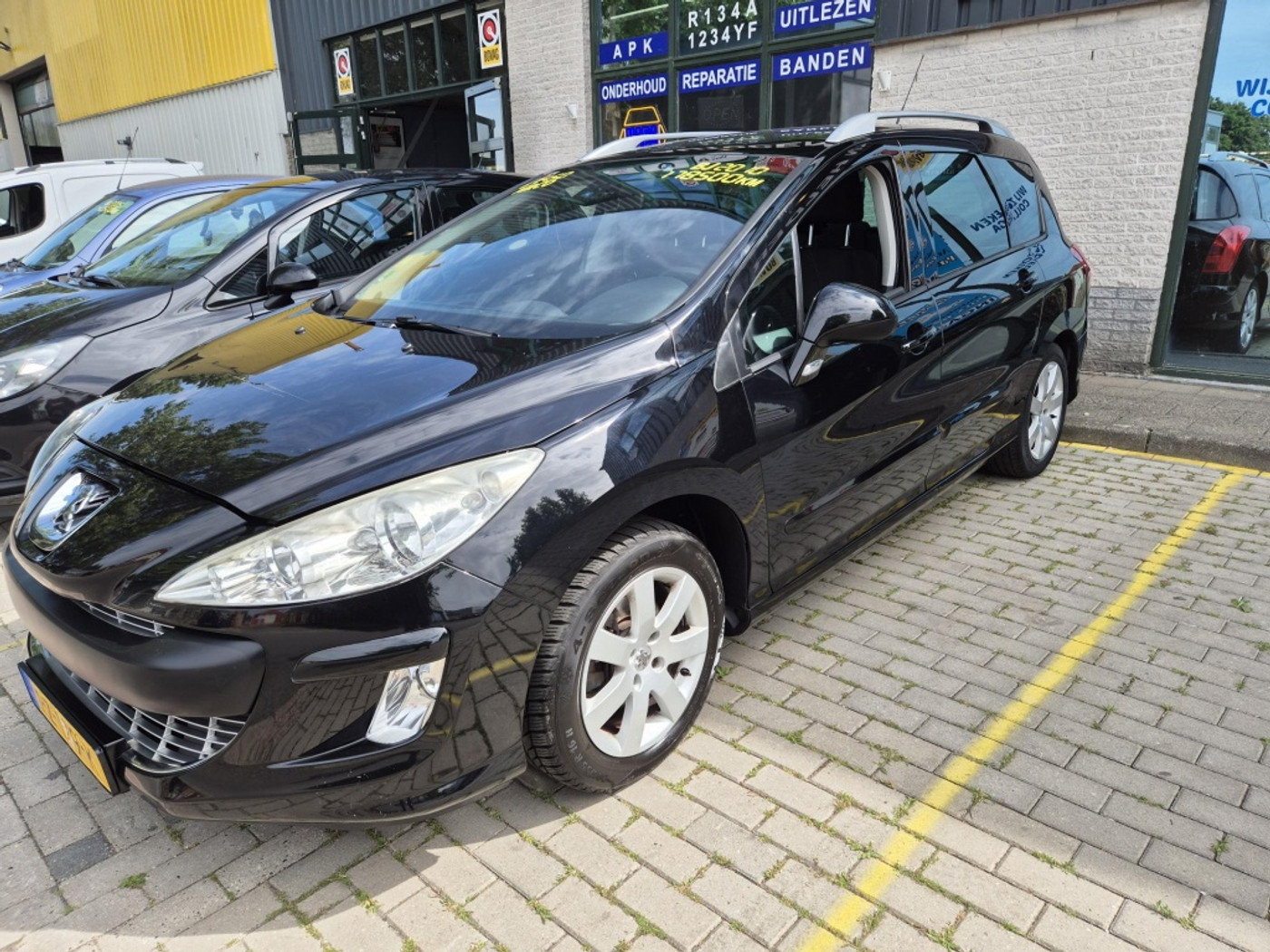 Peugeot 308 SW 1.6 VTi X-Line 2010 - voorkant
