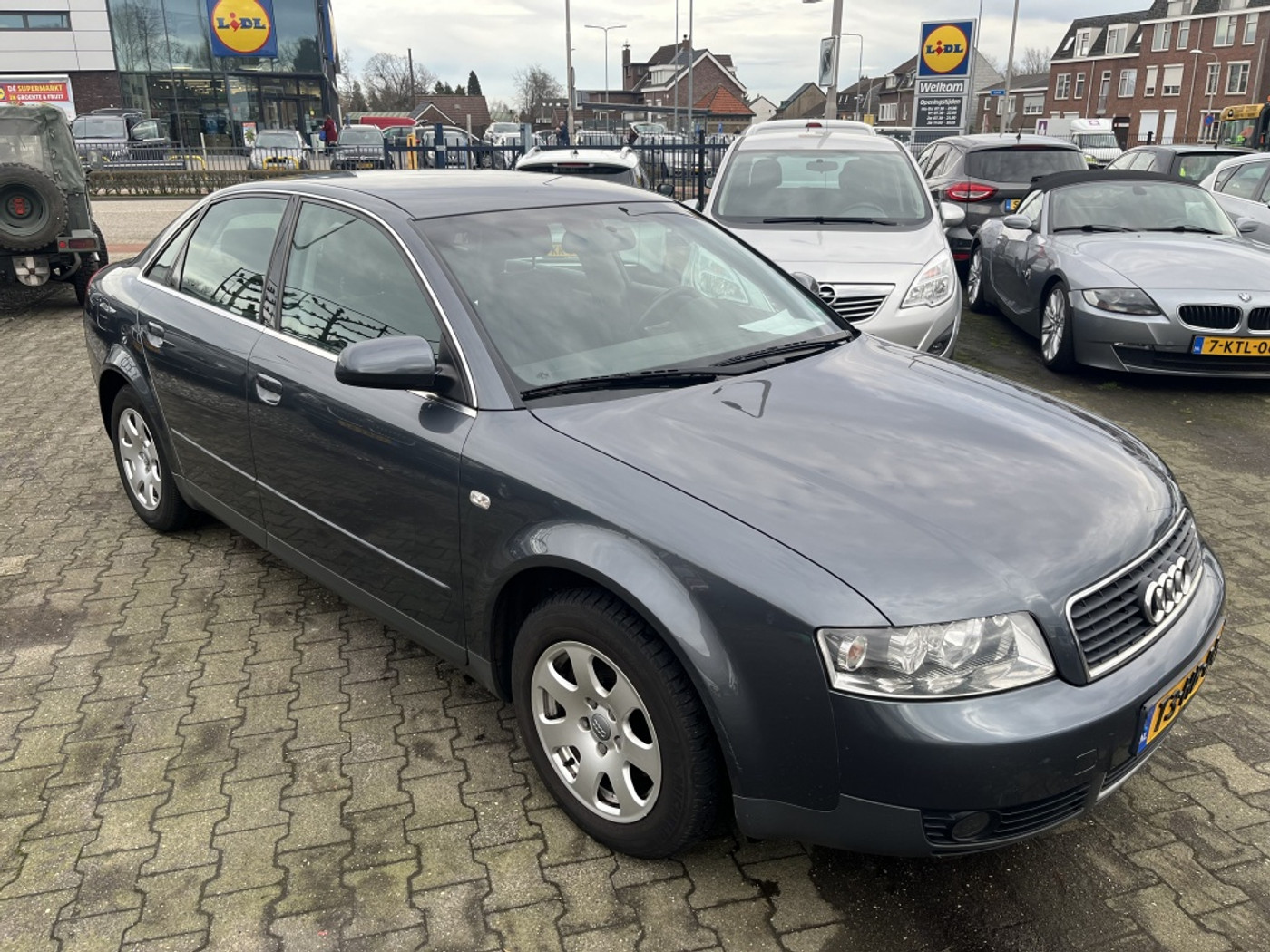 Audi Audi A4 2.0 2001 - voorkant