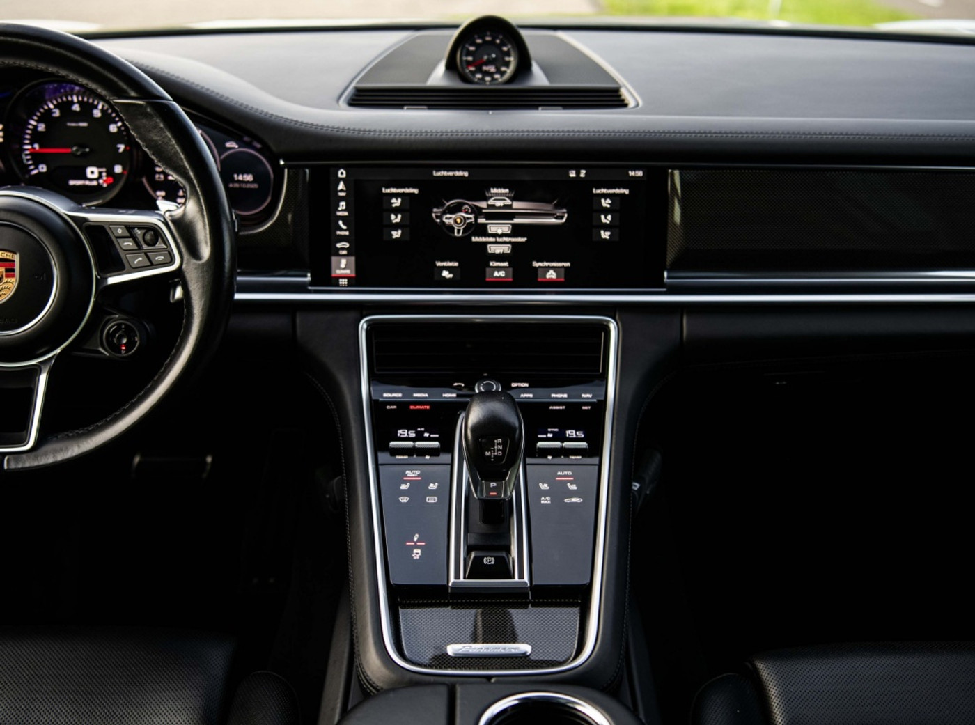 Foto van Porsche Panamera 4s