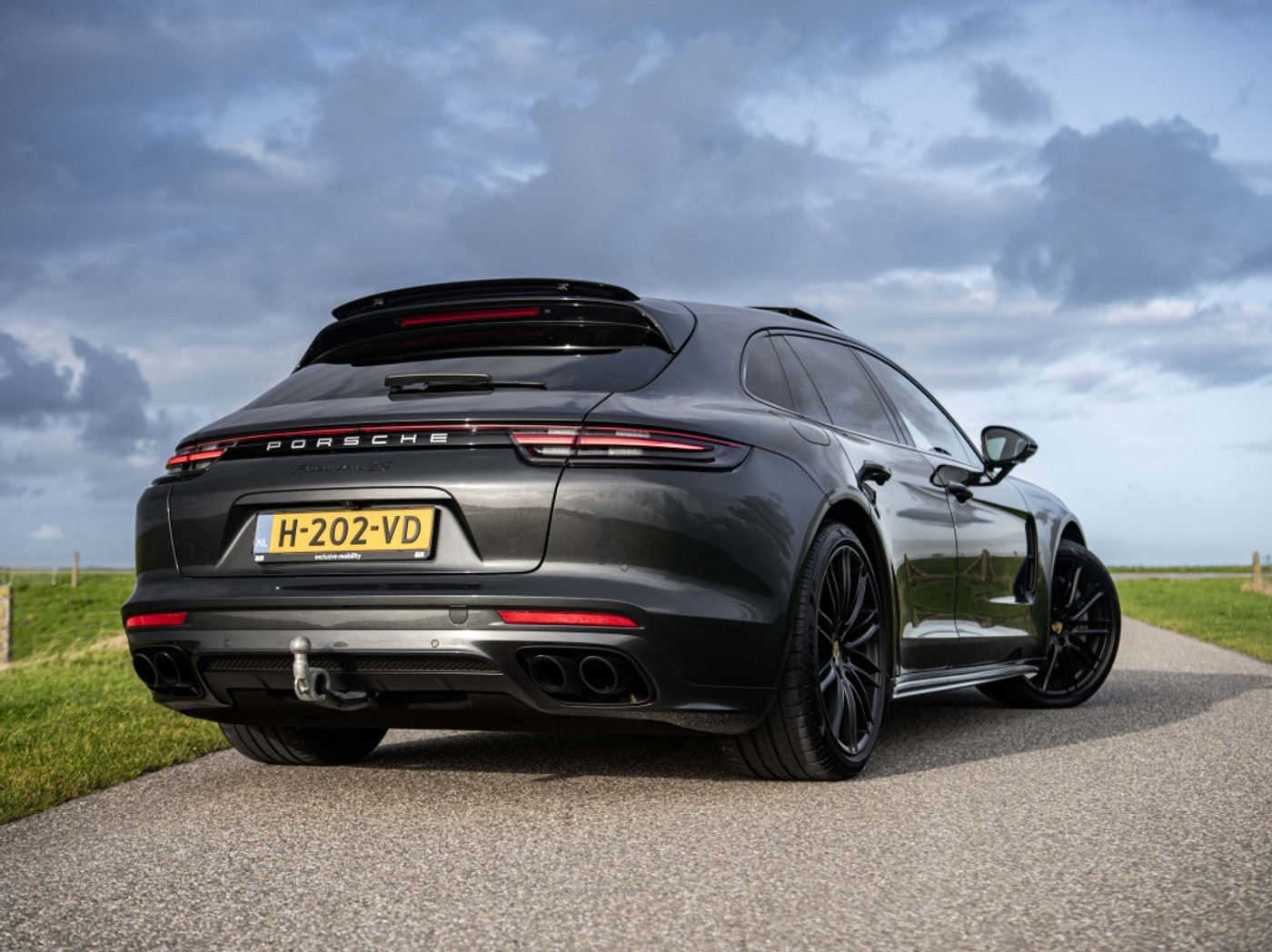 Foto van Porsche Panamera 4s