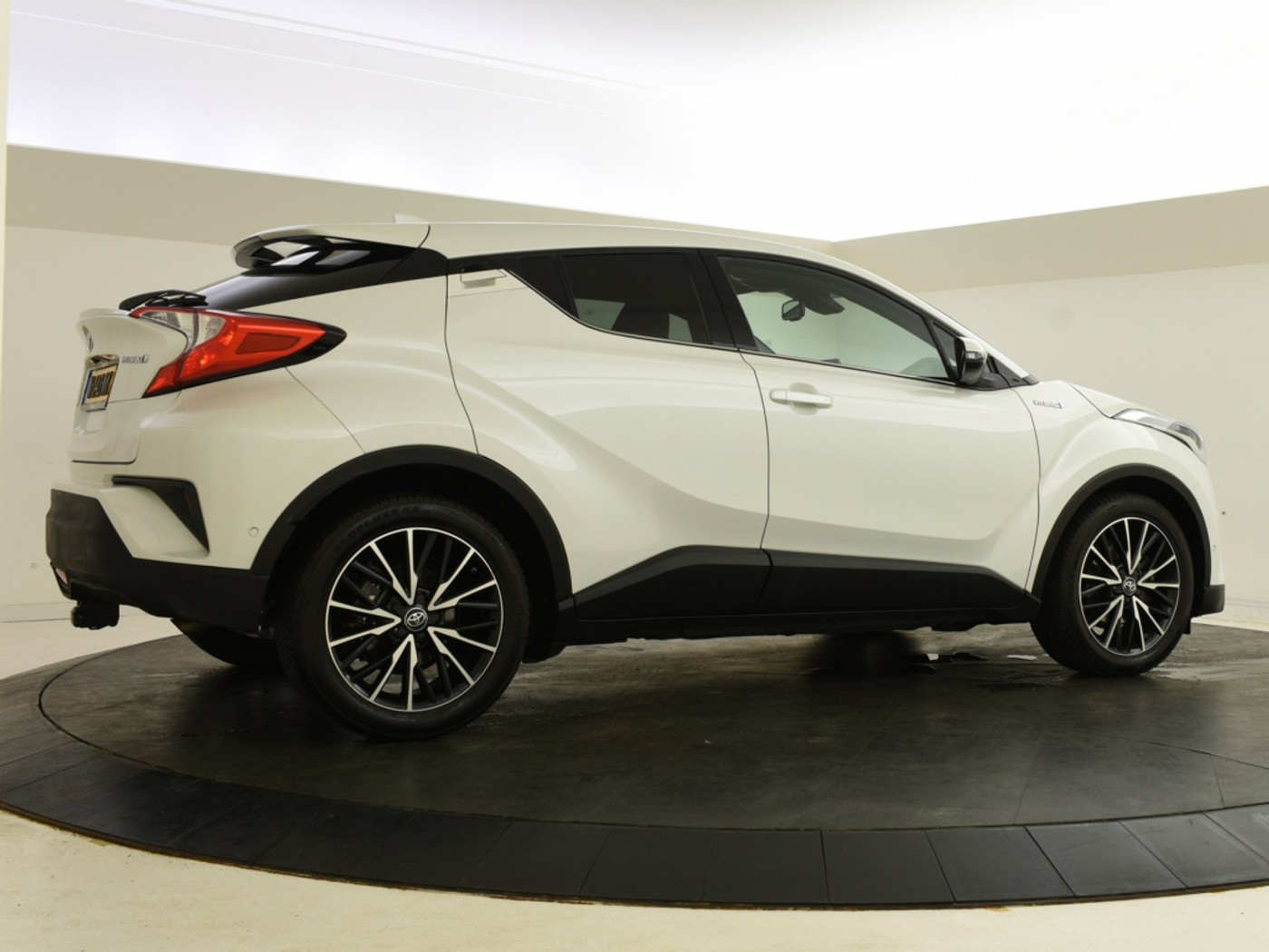 Foto van Toyota Toyota C-hr