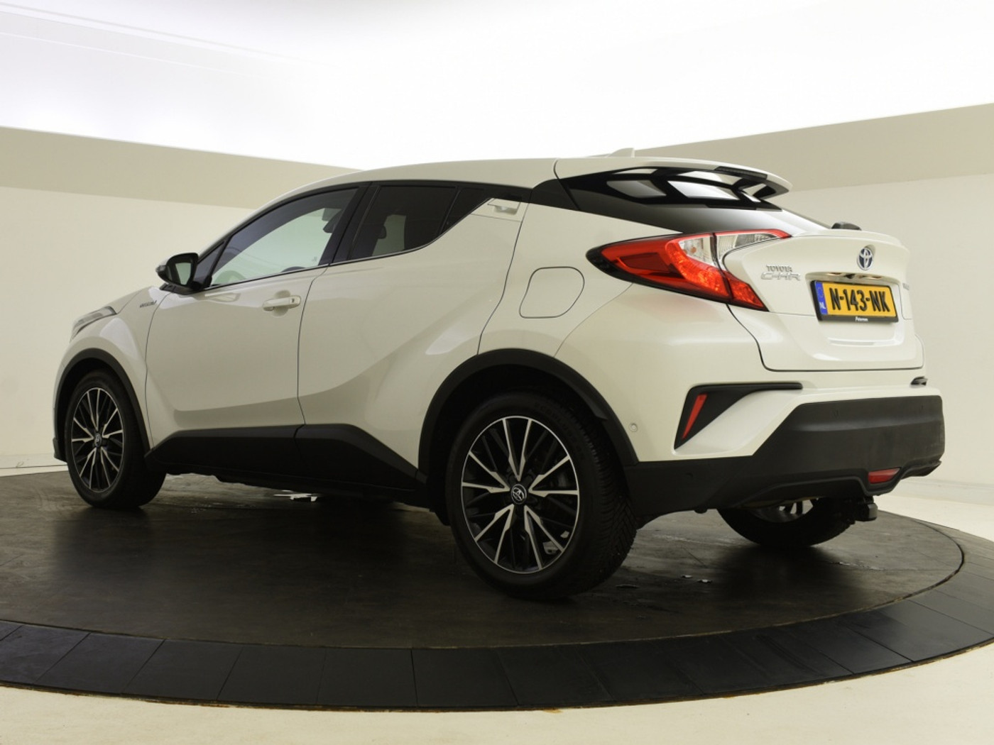 Foto van Toyota Toyota C-hr