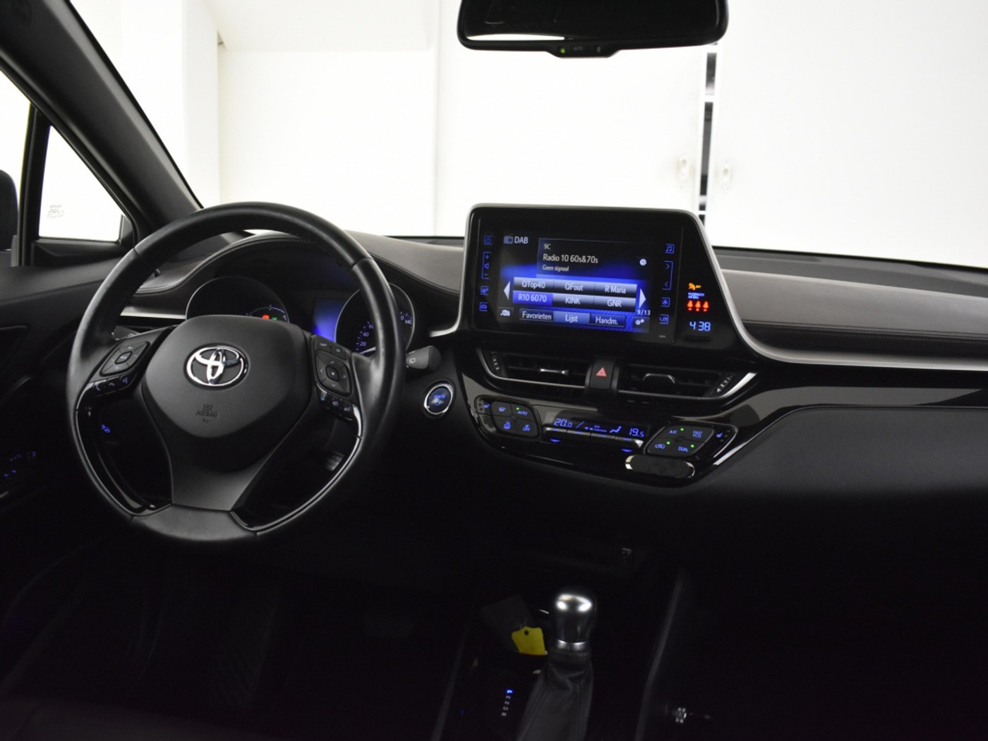 Foto van Toyota Toyota C-hr