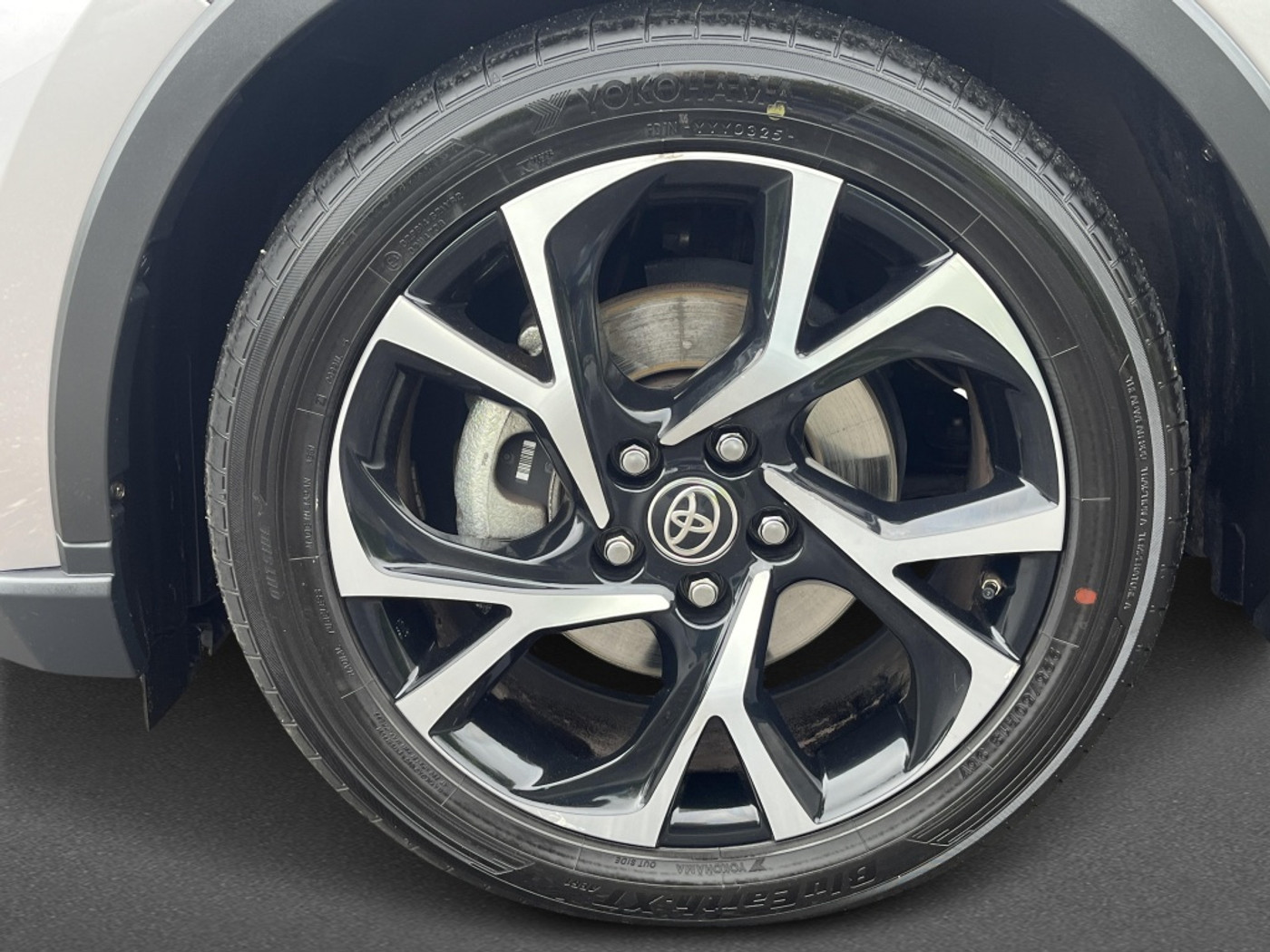 Foto van Toyota Toyota C-hr