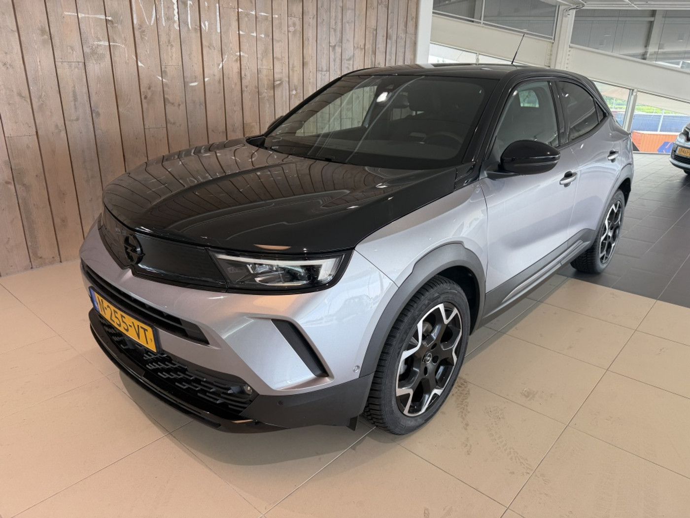 Opel Mokka 1.2 Ultimate 2022 - voorkant