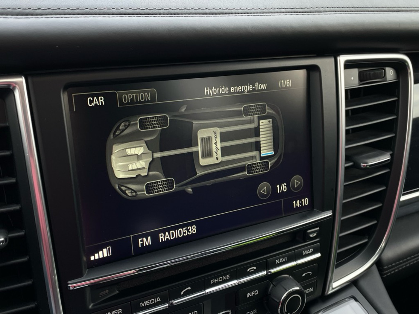 Foto van Porsche Panamera S E-hybrid