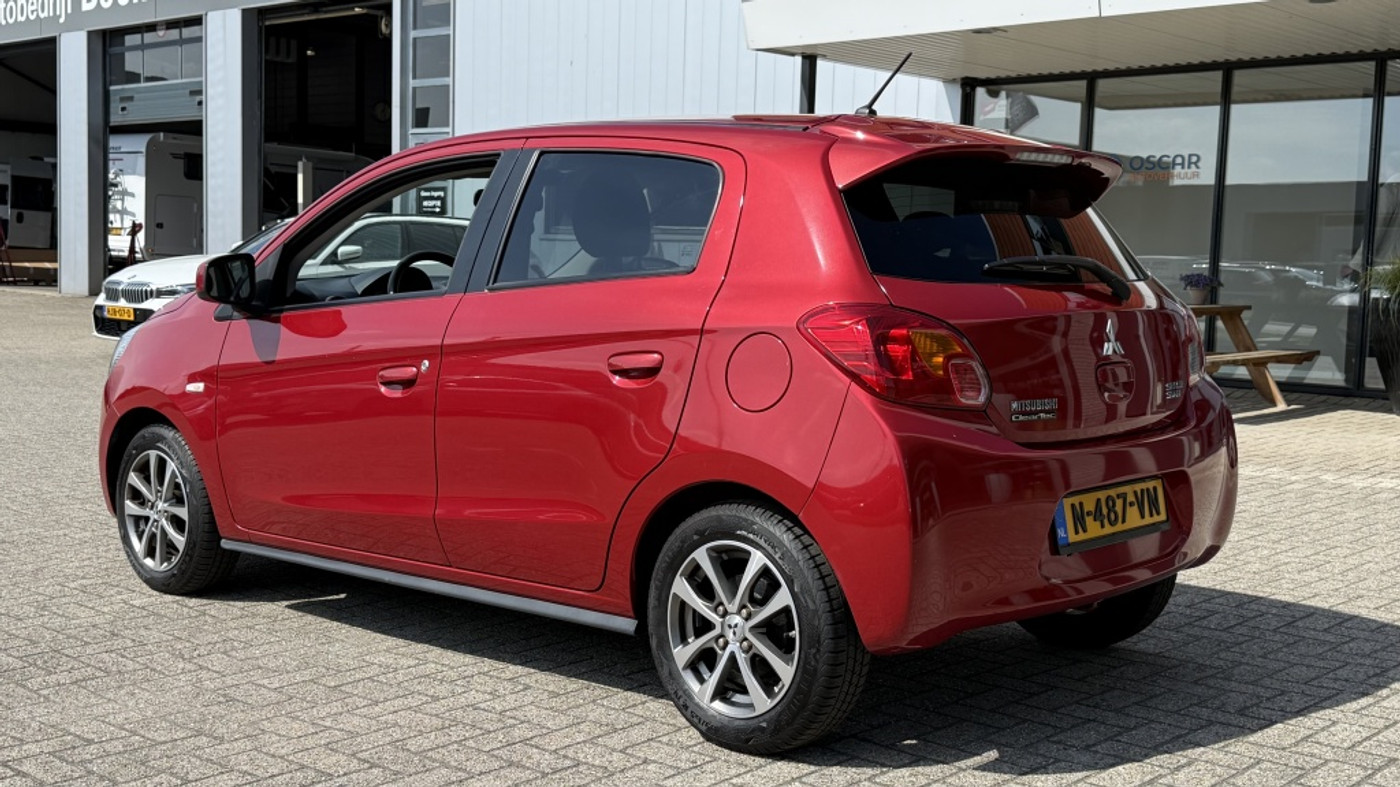 Foto van Mitsubishi Space Star