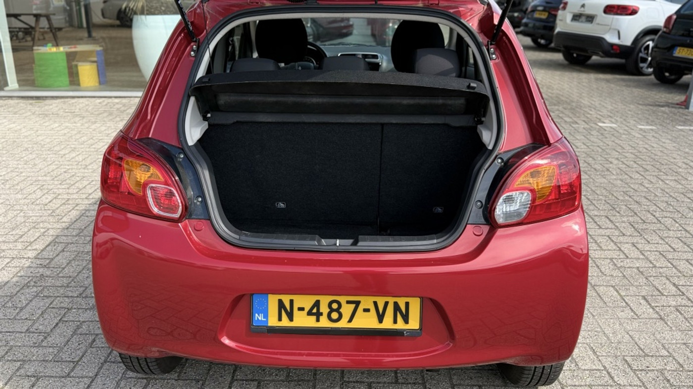 Foto van Mitsubishi Space Star