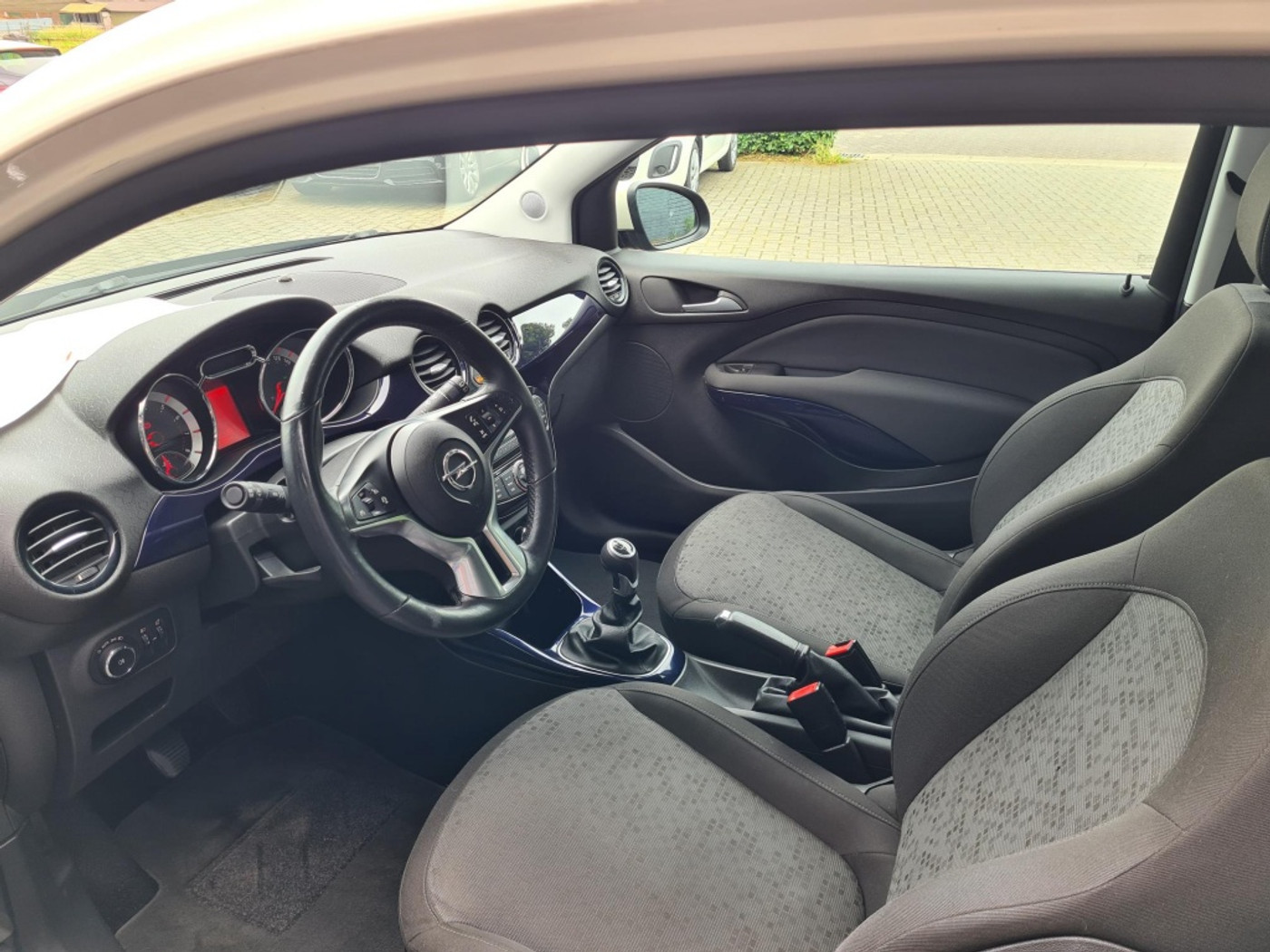 Foto van Opel Adam