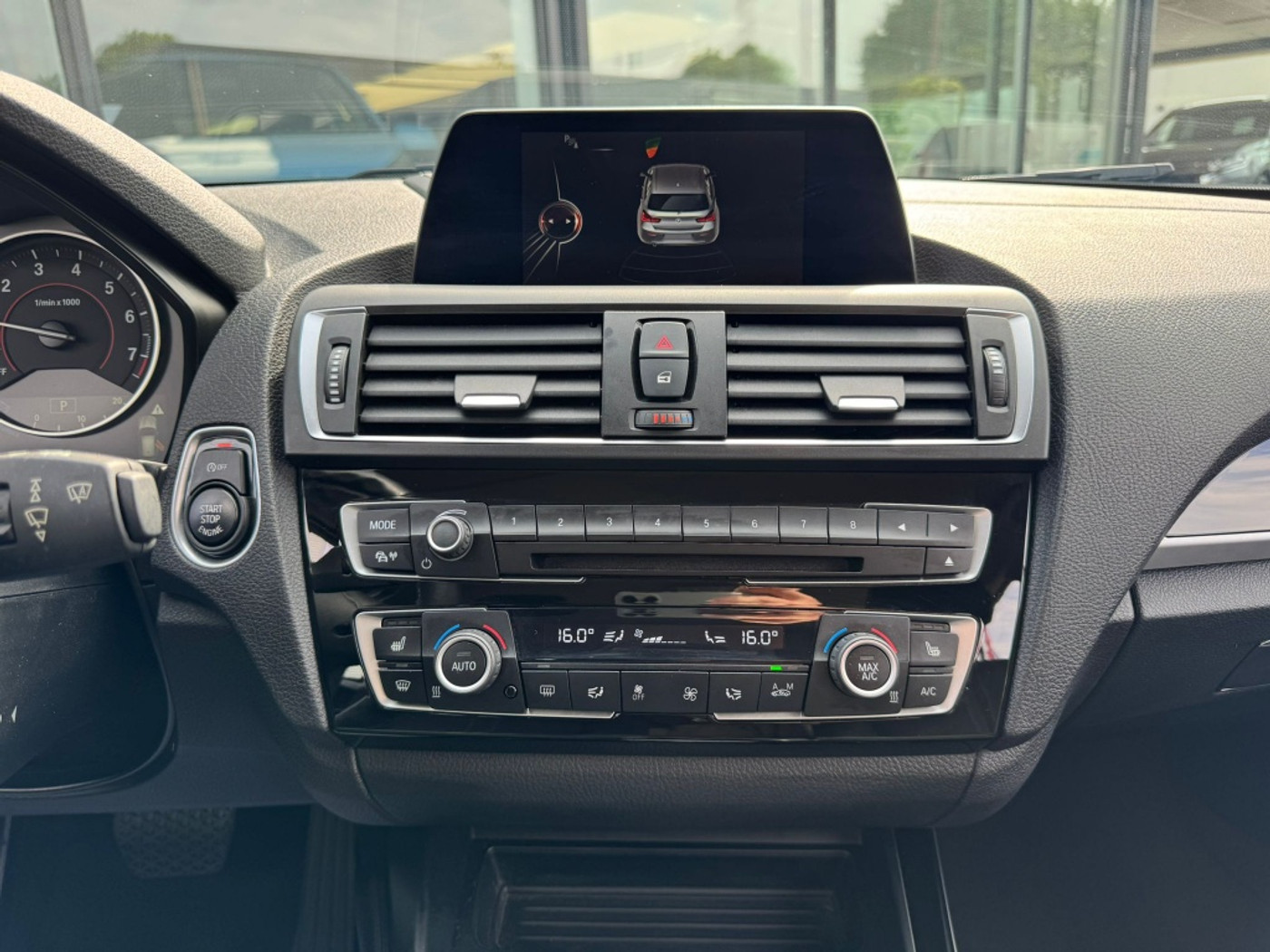 Foto van BMW 118i
