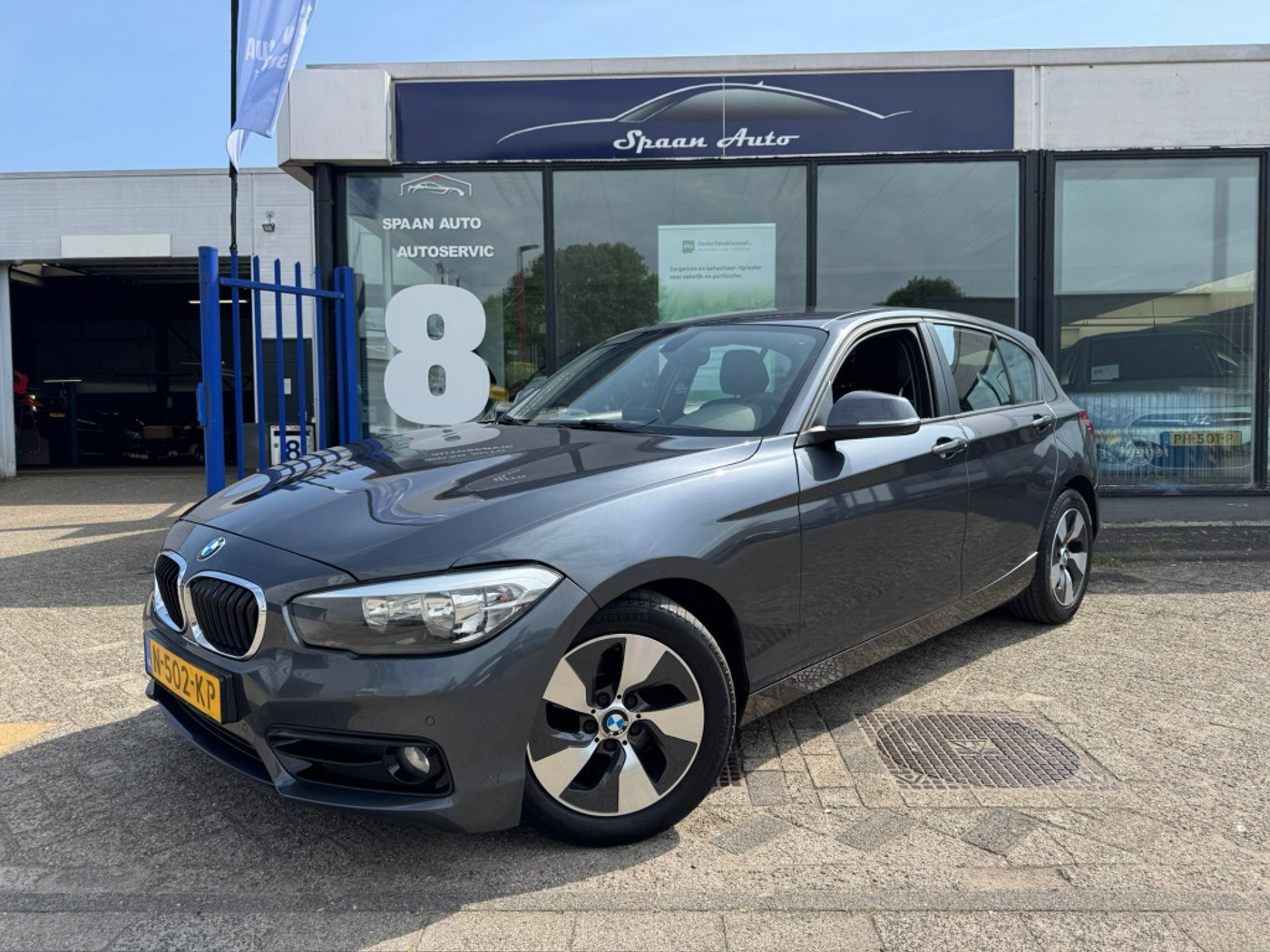 BMW 118i 118i Centennial High Executive | AUTOMAAT | CLIMATE CONTROL | ST 2016 - voorkant