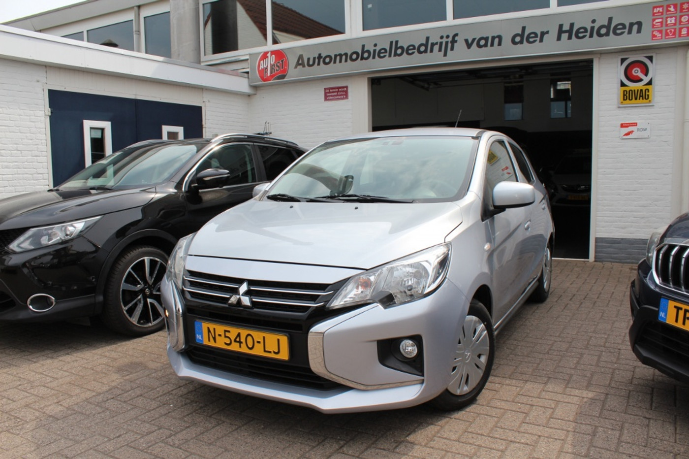 Mitsubishi Mitsubishi Space Star 1.2 Cool+ 2021 - voorkant
