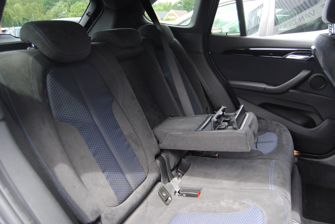 Foto van BMW X1 Xdrive20i