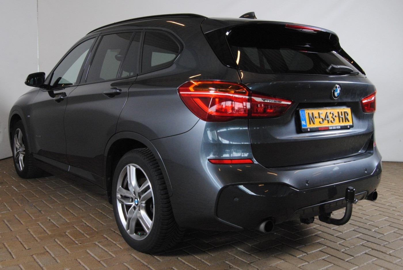 Foto van BMW X1 Xdrive20i