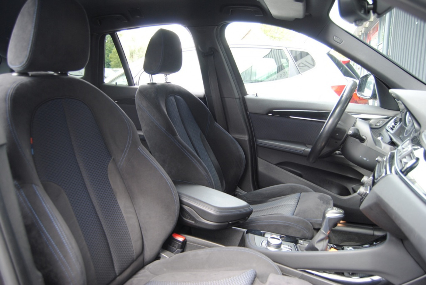 Foto van BMW X1 Xdrive20i