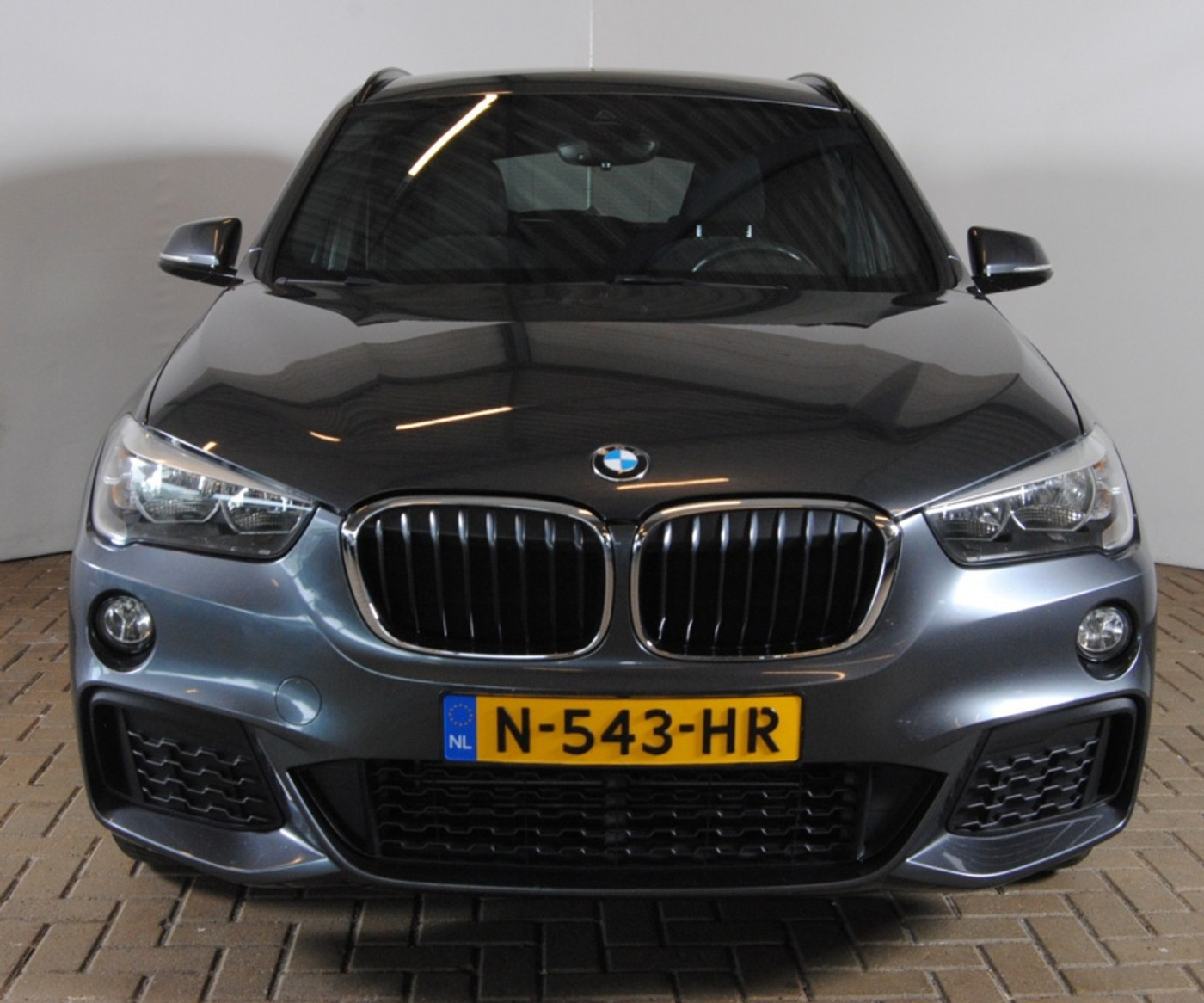 Foto van BMW X1 Xdrive20i