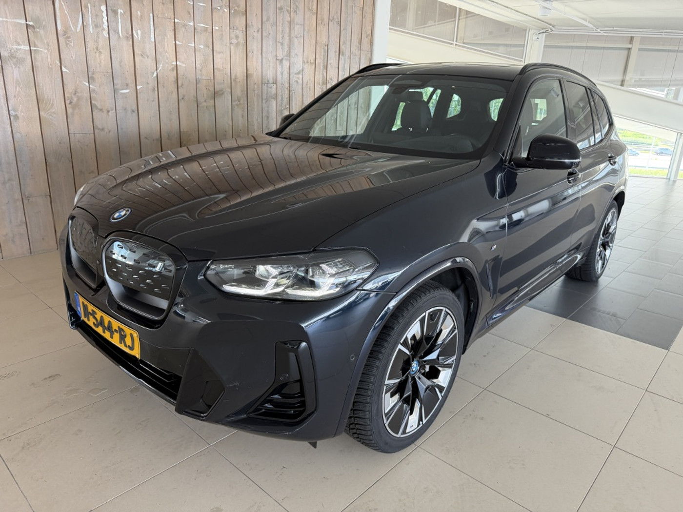 BMW Ix3 High Executive 80kWh SOH 100% 2021 - voorkant