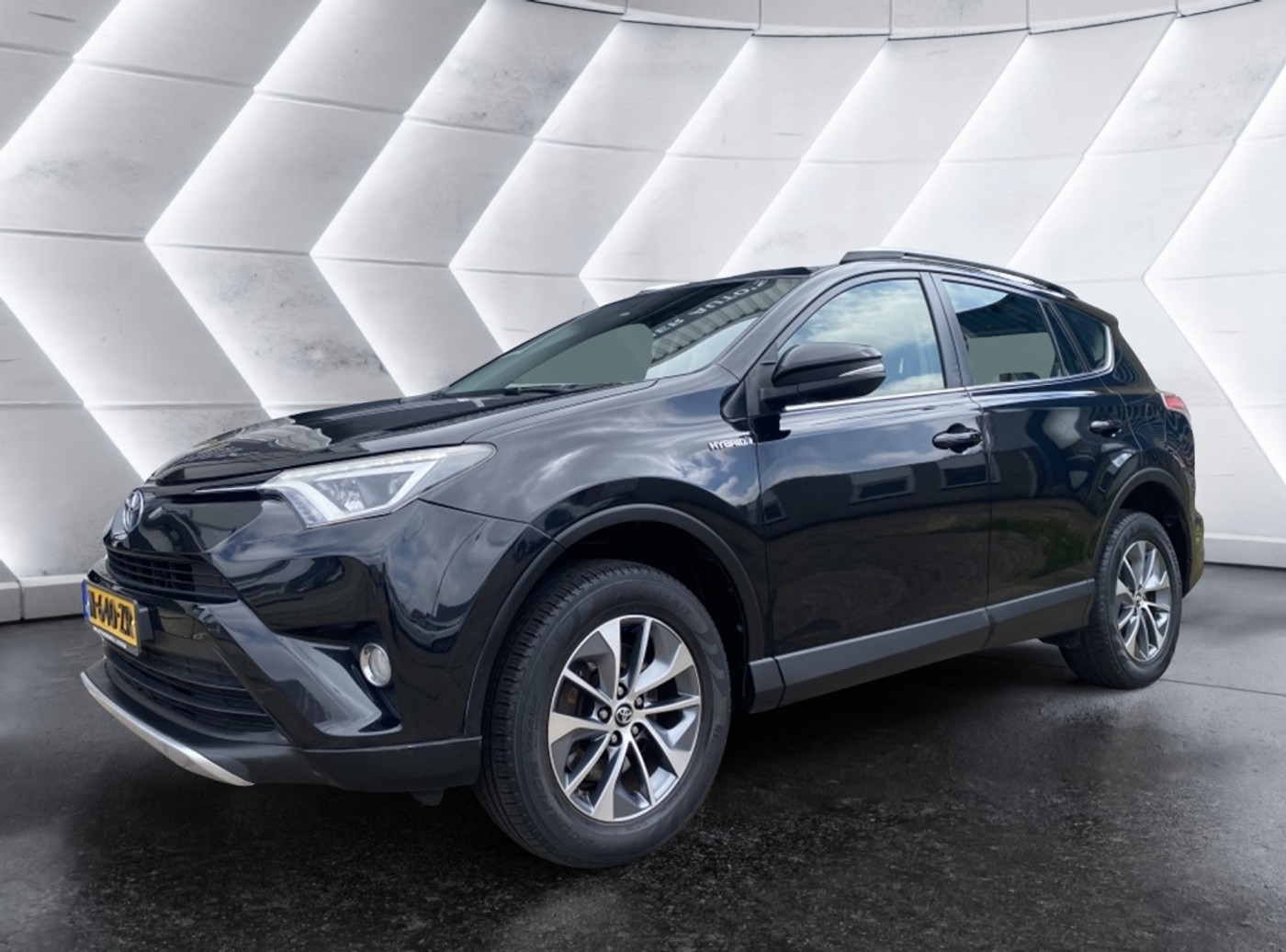 Toyota Toyota Rav4 2.5 Hybrid AWD Dyn. 2016 - voorkant