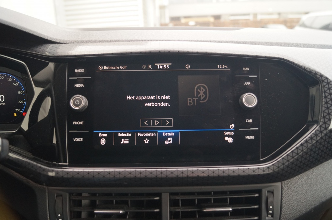 Foto van Volkswagen T-cross