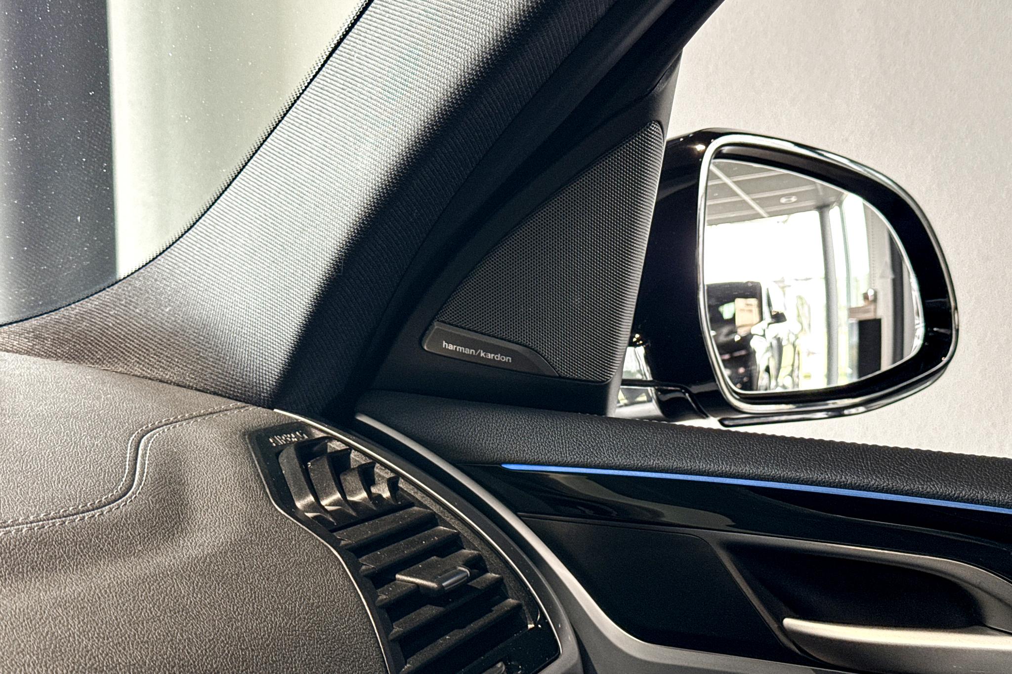 Foto van BMW Ix3