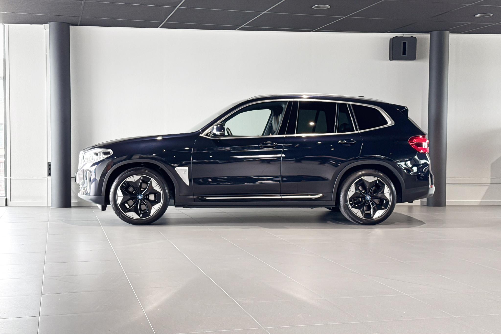 Foto van BMW Ix3