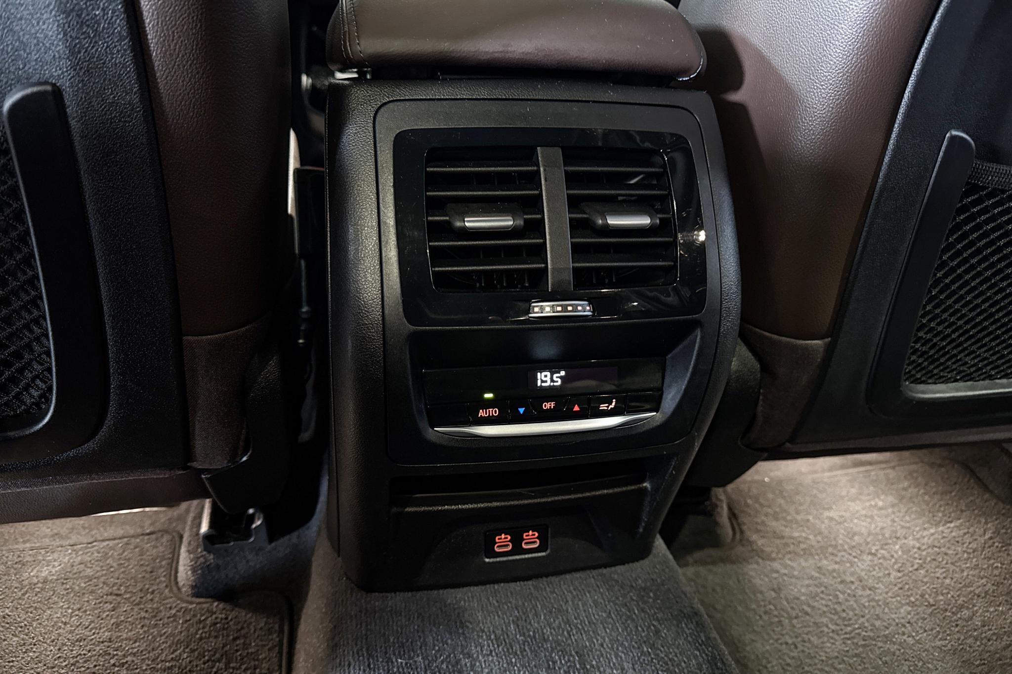 Foto van BMW Ix3