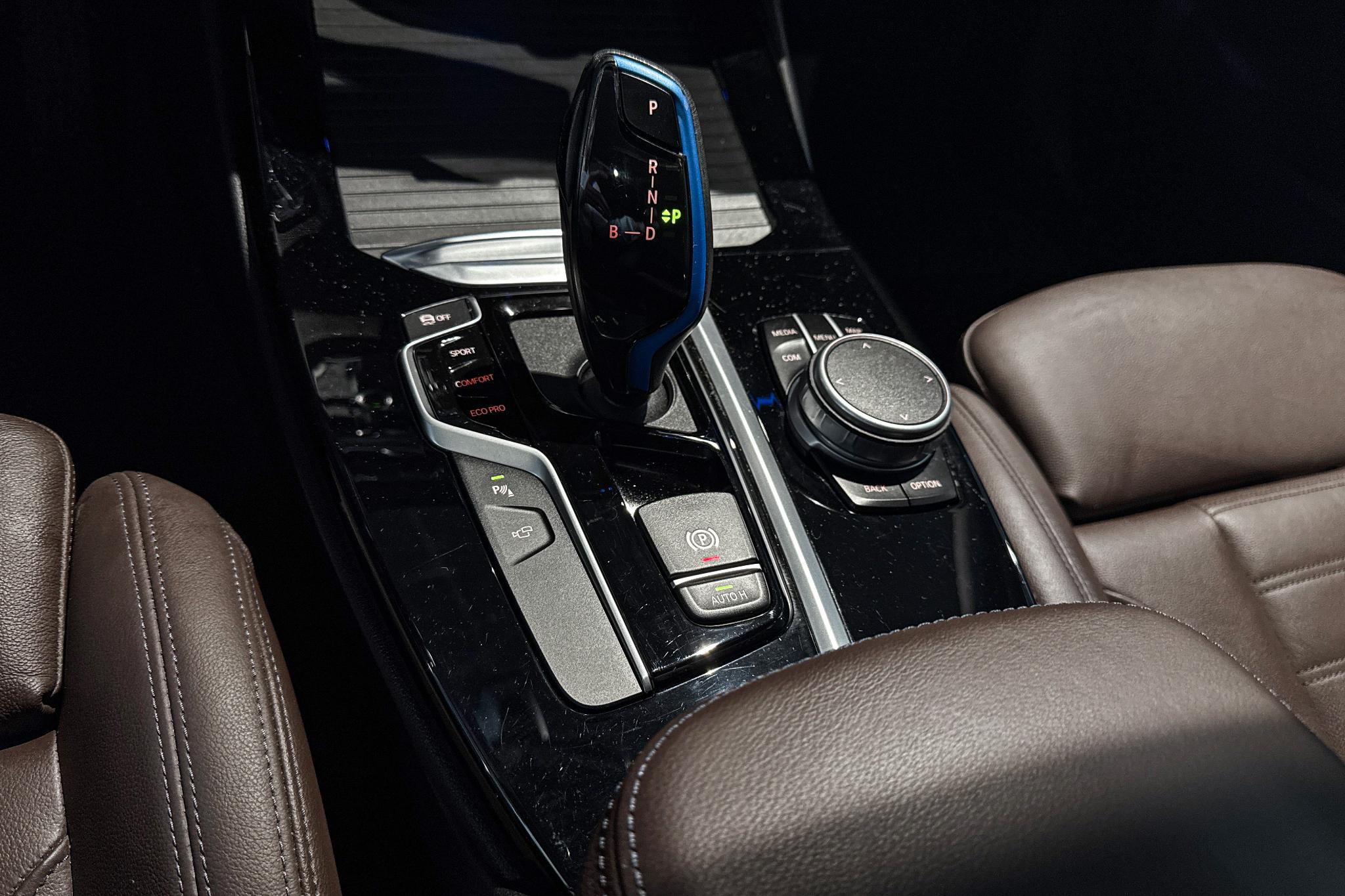 Foto van BMW Ix3