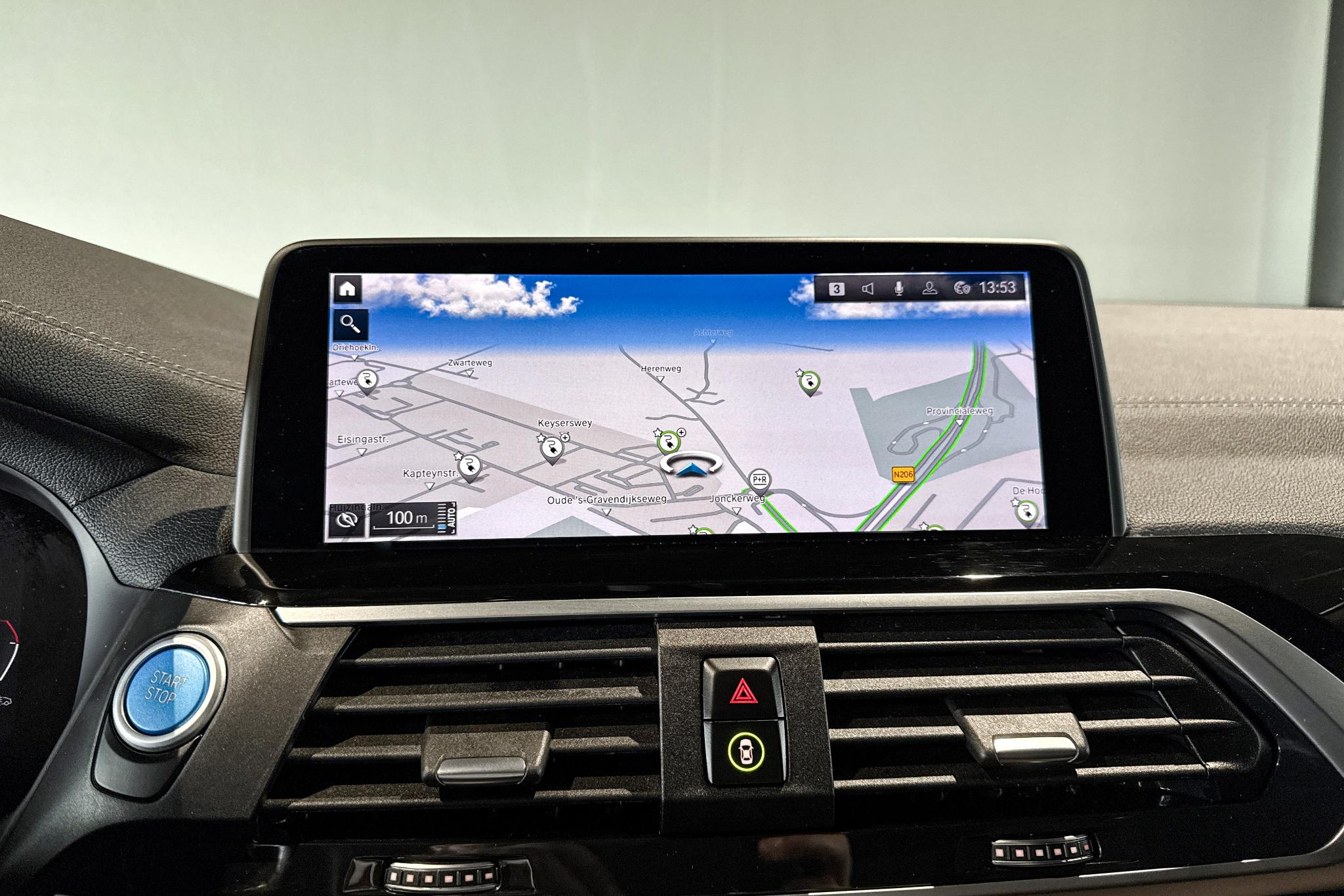 Foto van BMW Ix3