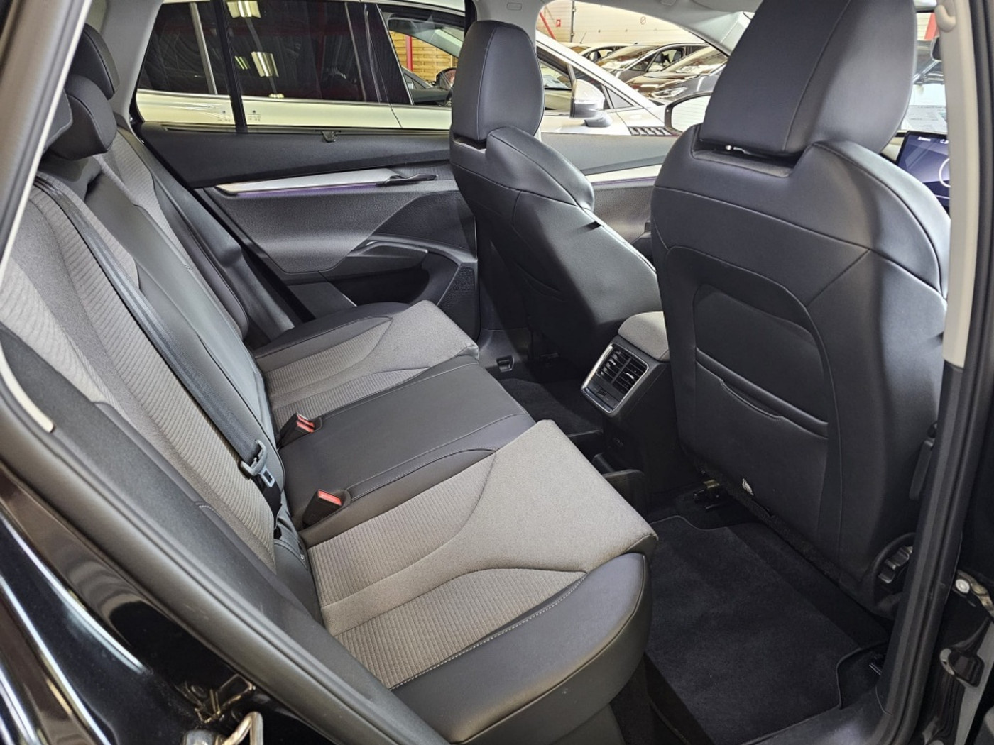 Foto van Skoda Enyaq 80