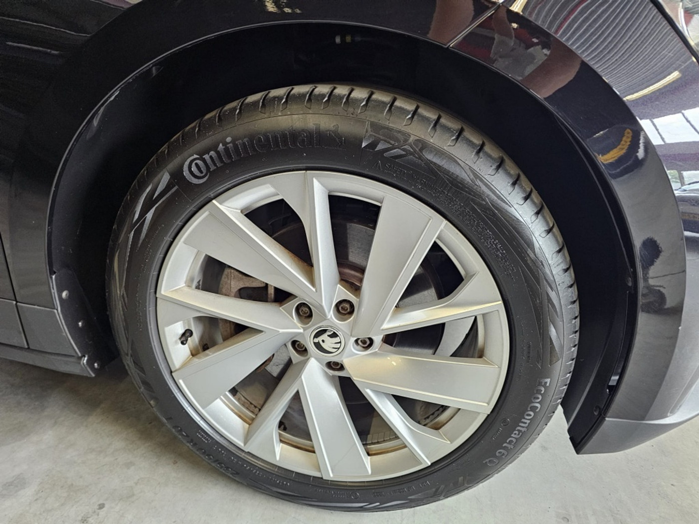 Foto van Skoda Enyaq 80