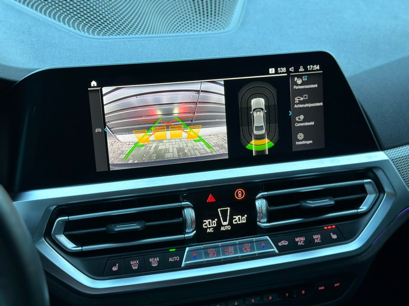 Foto van BMW 330e