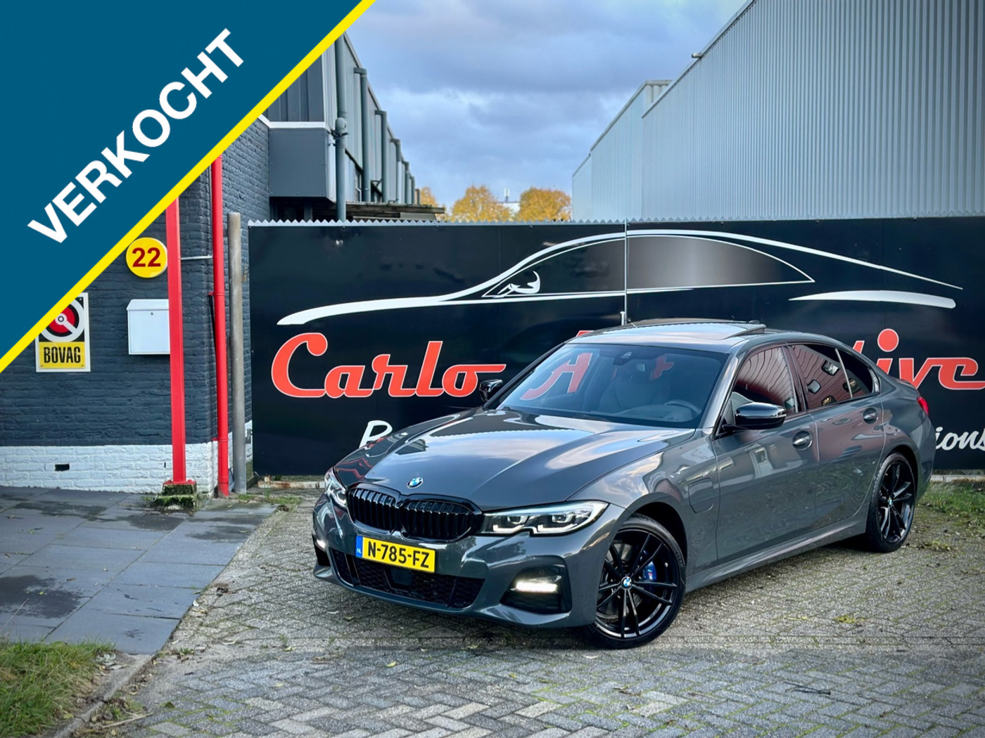 BMW 330e 330e M-SPORT|DAK|HEADUP|ACC NLAUTO 2021 - voorkant