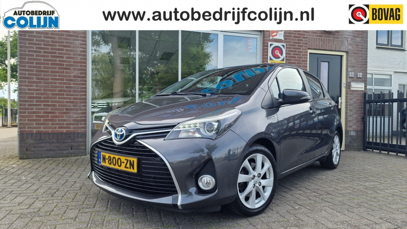 Toyota Toyota Yaris Hybrid 1.5 Hybrid Dynamic, Panorama dak, LM velgen 2015 - voorkant