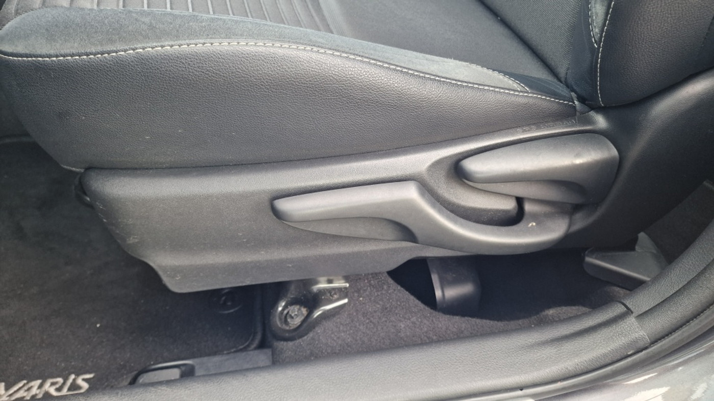 Foto van Toyota Toyota Yaris Hybrid