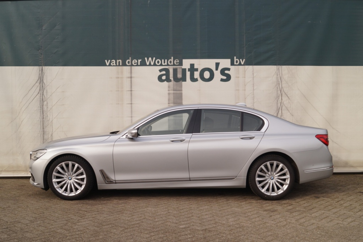 BMW 730d 730d High Executive Head-Up LED ZEER NETJES ! 2016 - voorkant