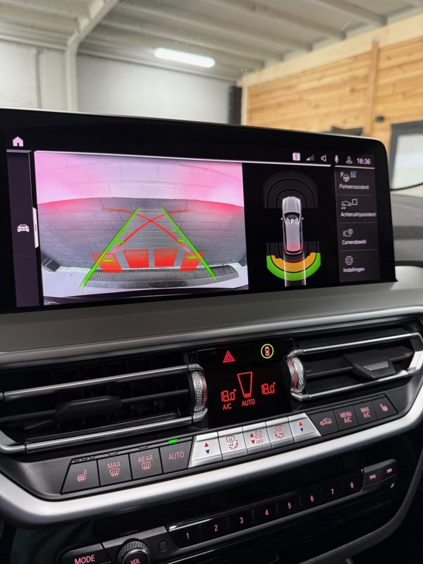 Foto van BMW X3 Xdrive30e