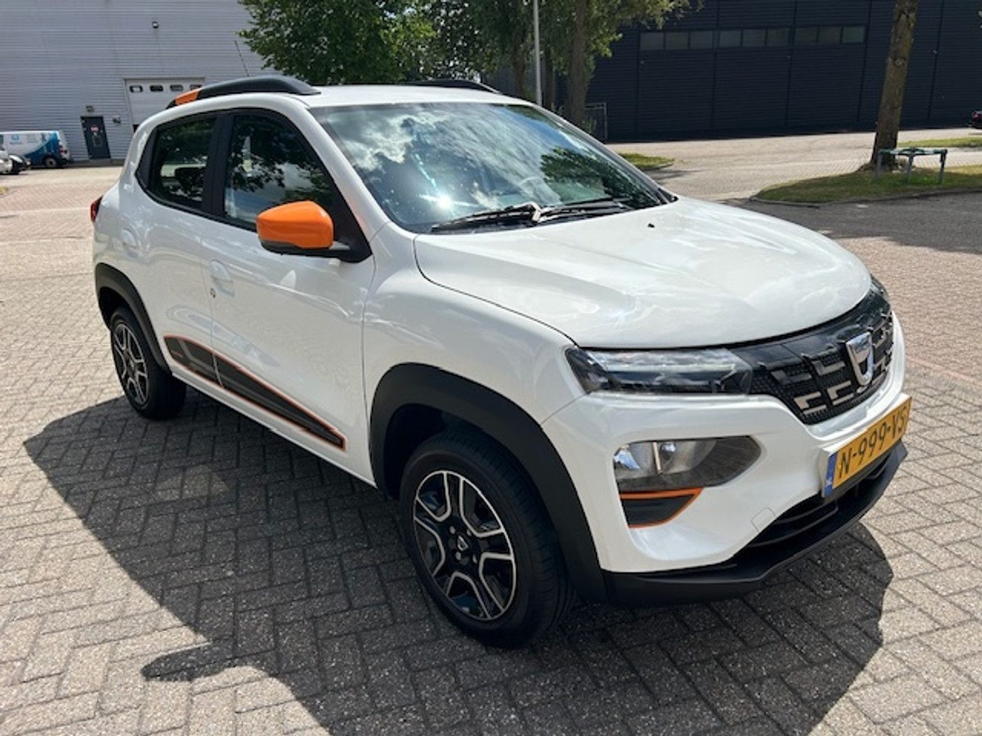 Foto van Dacia Spring