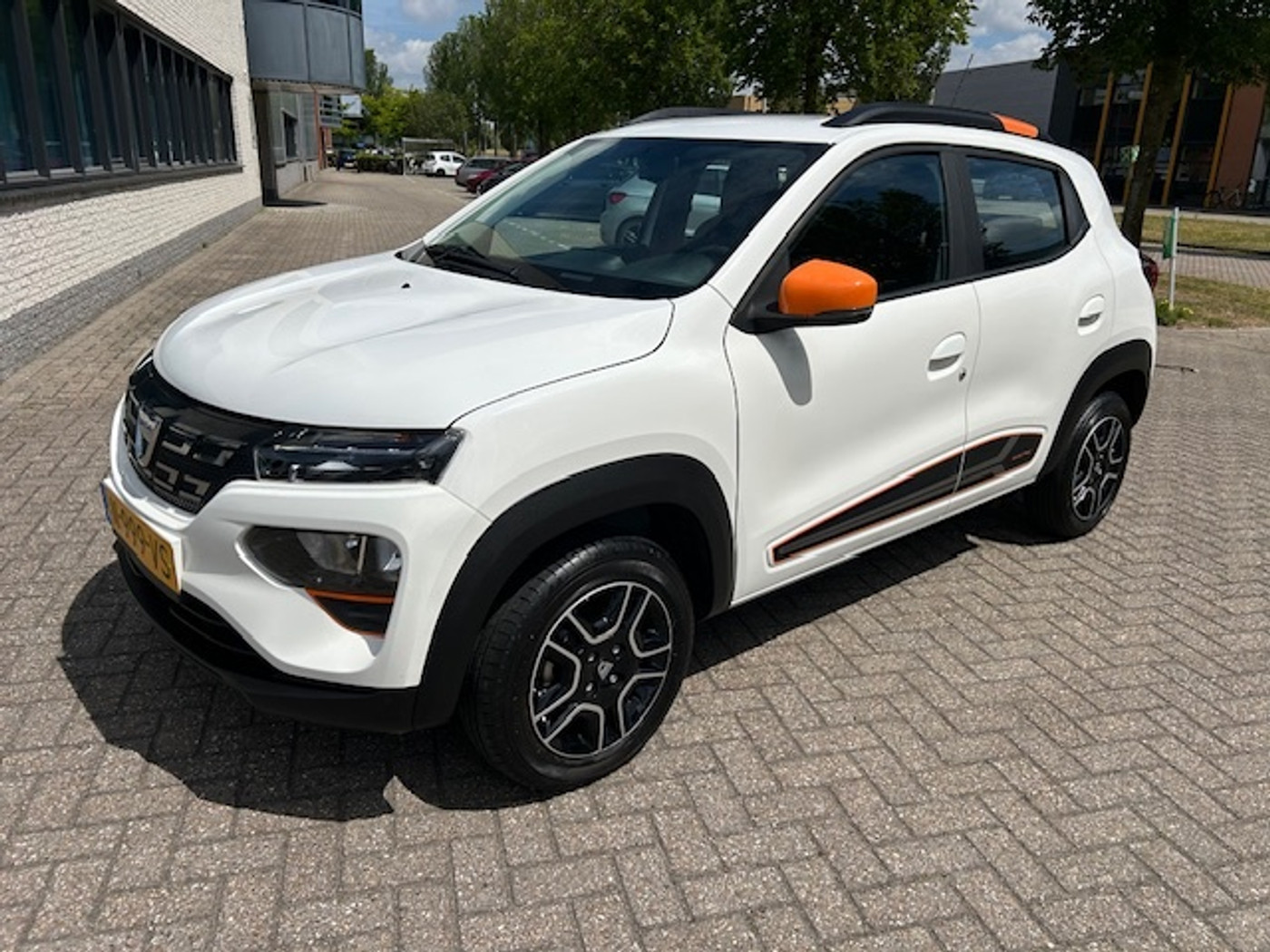 Dacia Spring Comfort+ CARPLAY NAVI CAMERA DEALER NAP! 2022 - voorkant